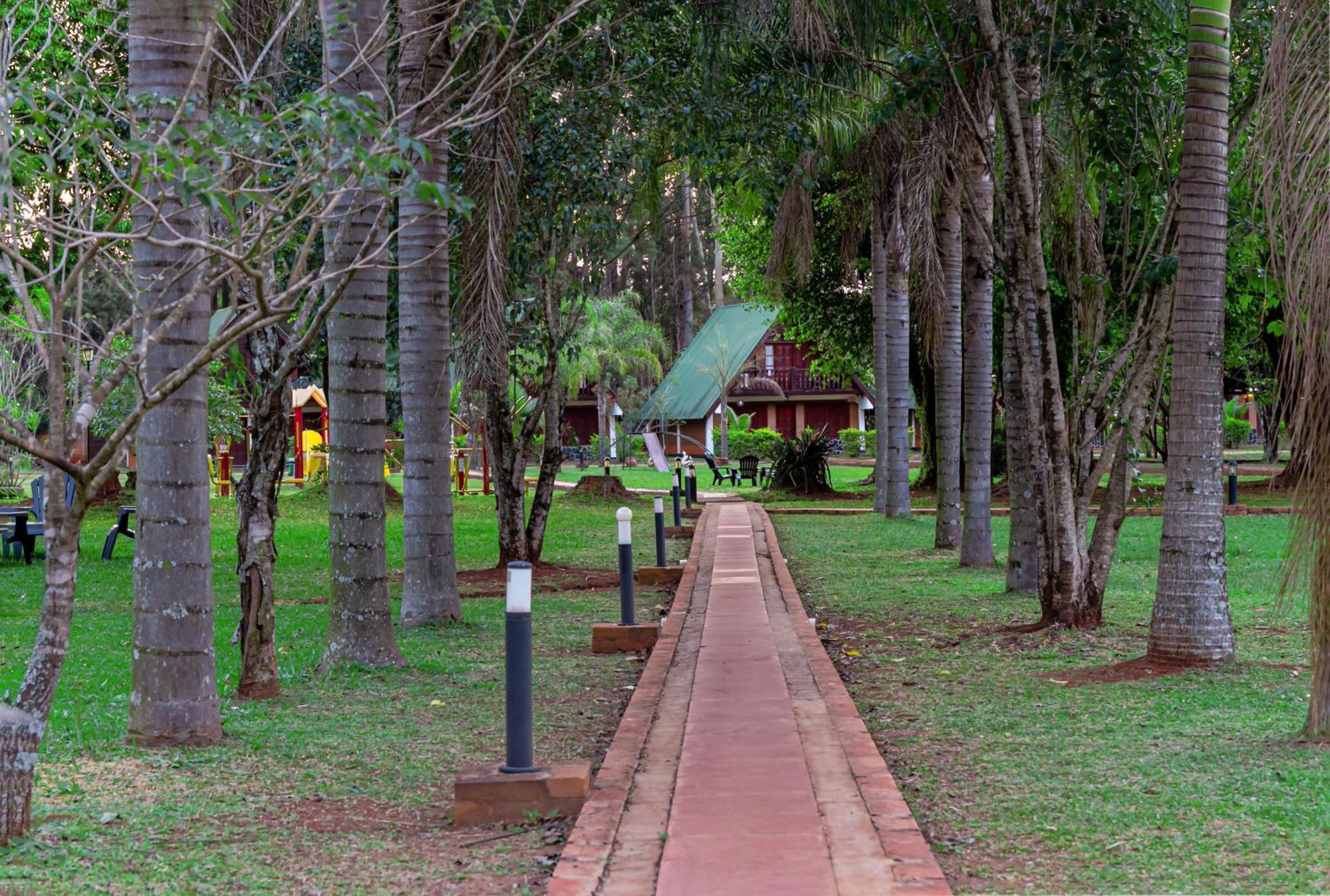 Cabanas El Refugio Del Mensu Puerto Iguazú Exterior foto
