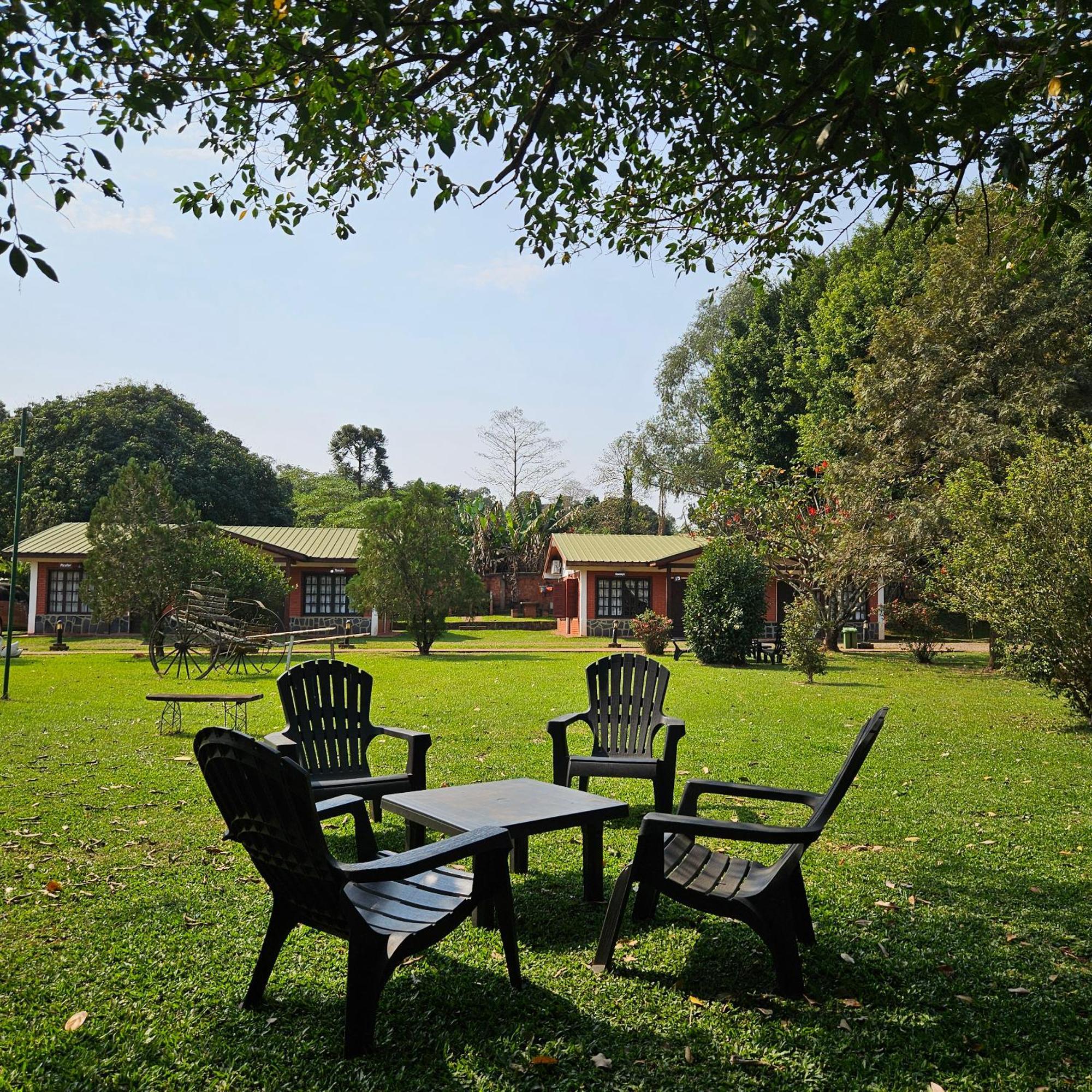 Cabanas El Refugio Del Mensu Puerto Iguazú Exterior foto
