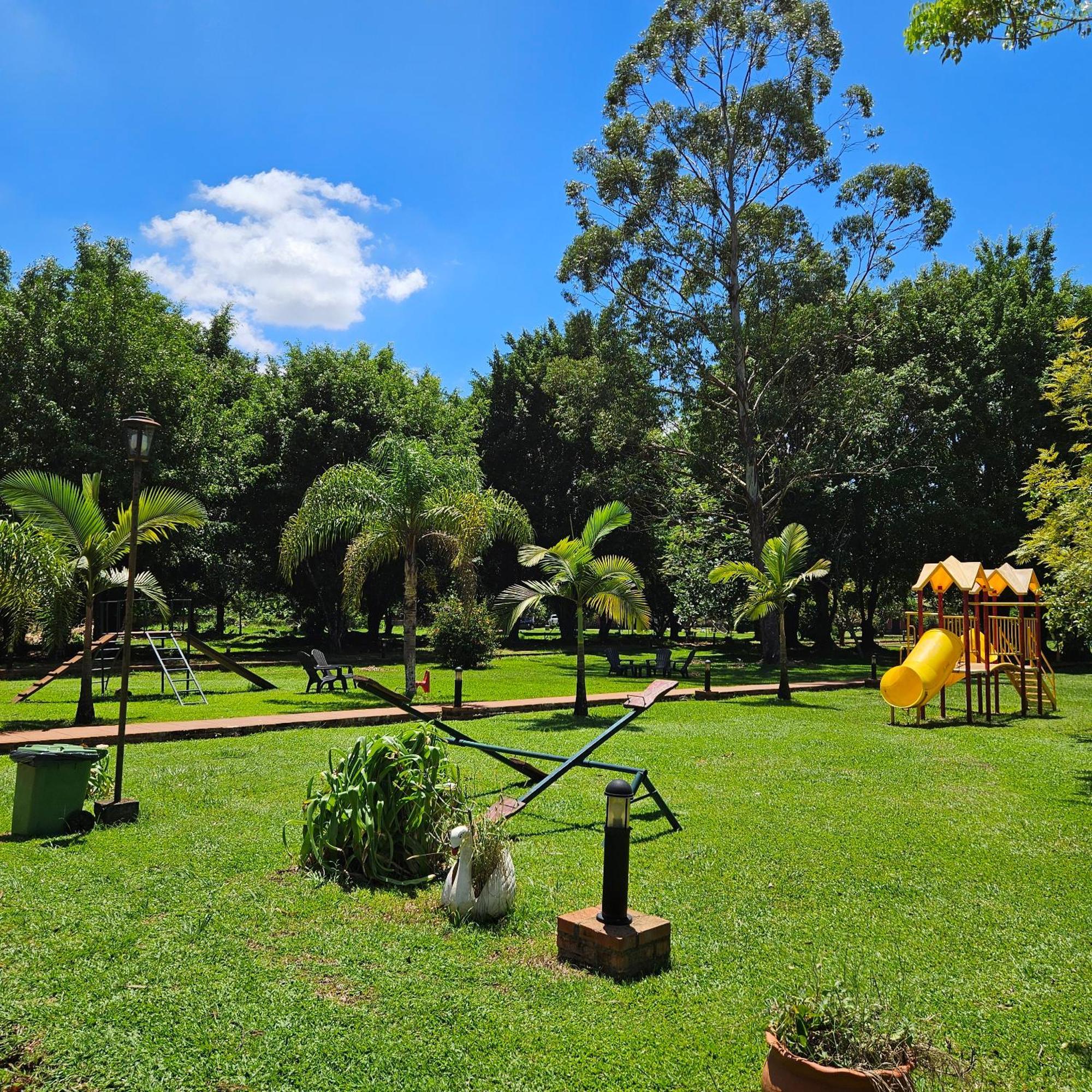 Cabanas El Refugio Del Mensu Puerto Iguazú Exterior foto