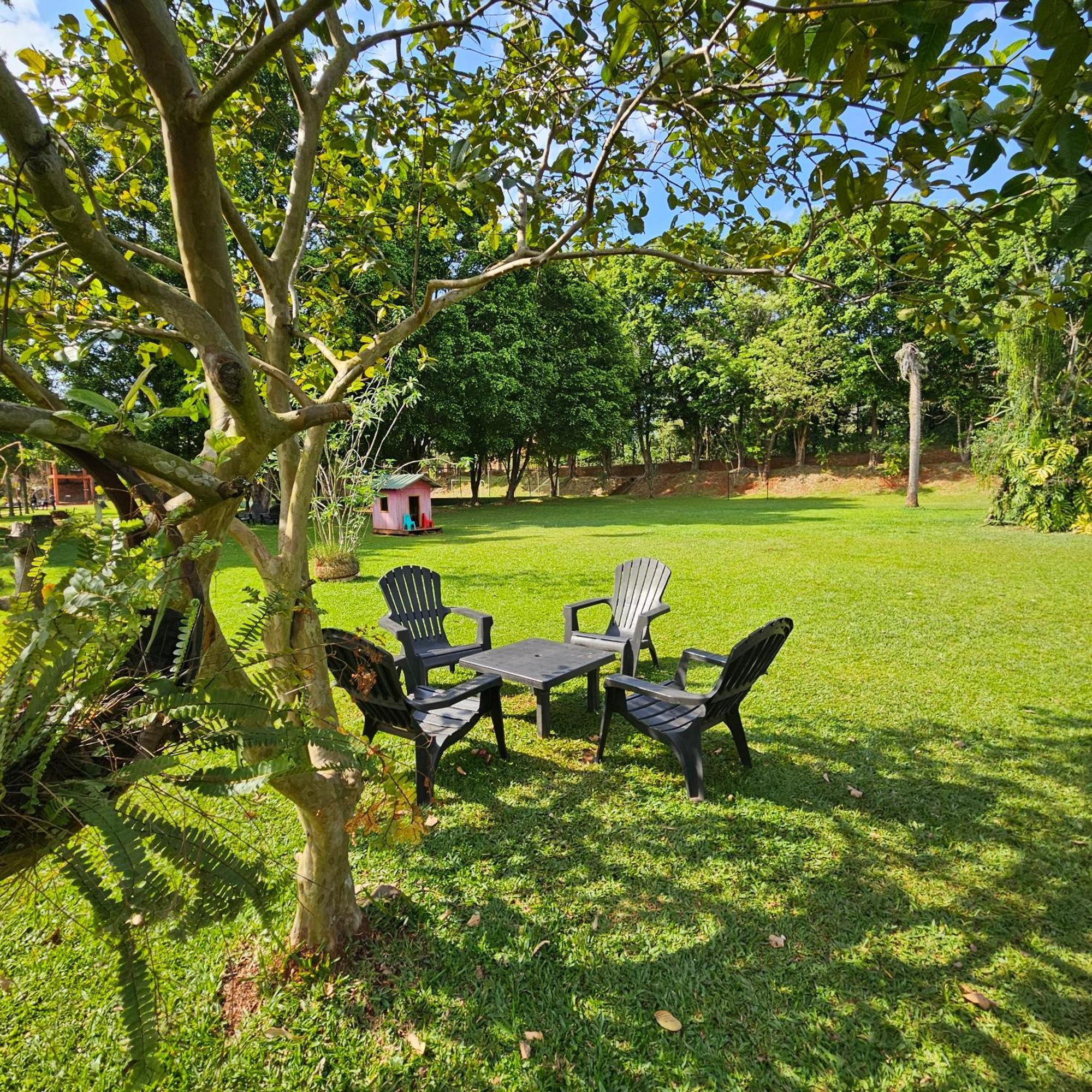Cabanas El Refugio Del Mensu Puerto Iguazú Exterior foto