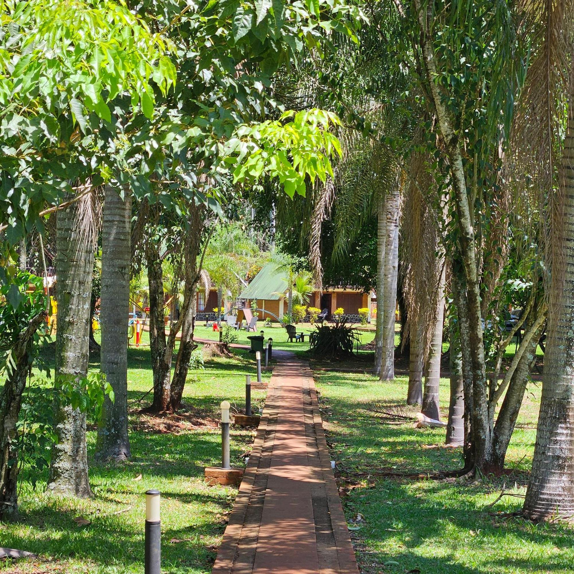 Cabanas El Refugio Del Mensu Puerto Iguazú Exterior foto