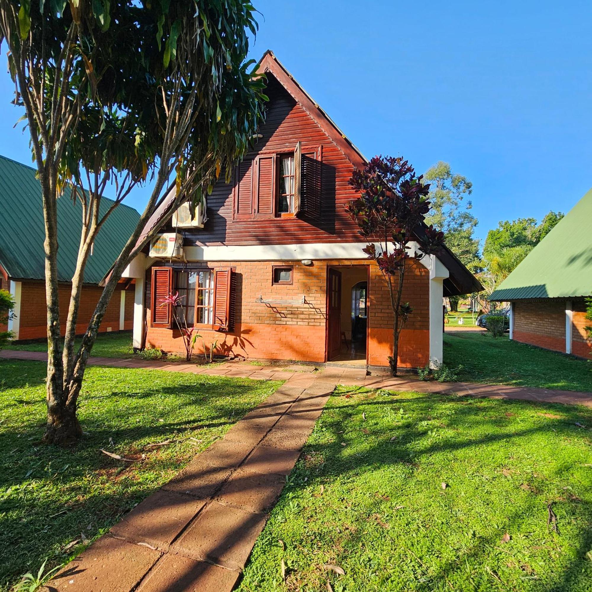 Cabanas El Refugio Del Mensu Puerto Iguazú Exterior foto